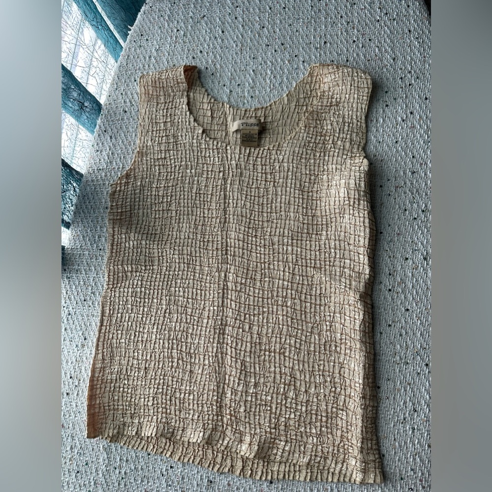 Stretchy size small gold tank top